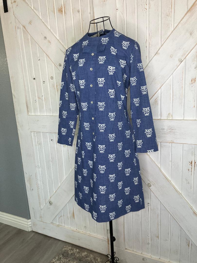 70's Vintage The Vested Gentress Blue White Owl Mod Shift Mini Dress