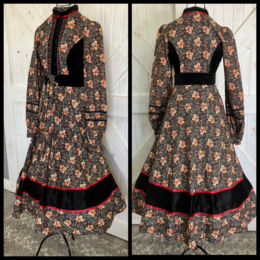 70's Vintage Gunne Sax Russian Doll Red Black Orange Velvet Prairie Midi Dress w/ Belt 7