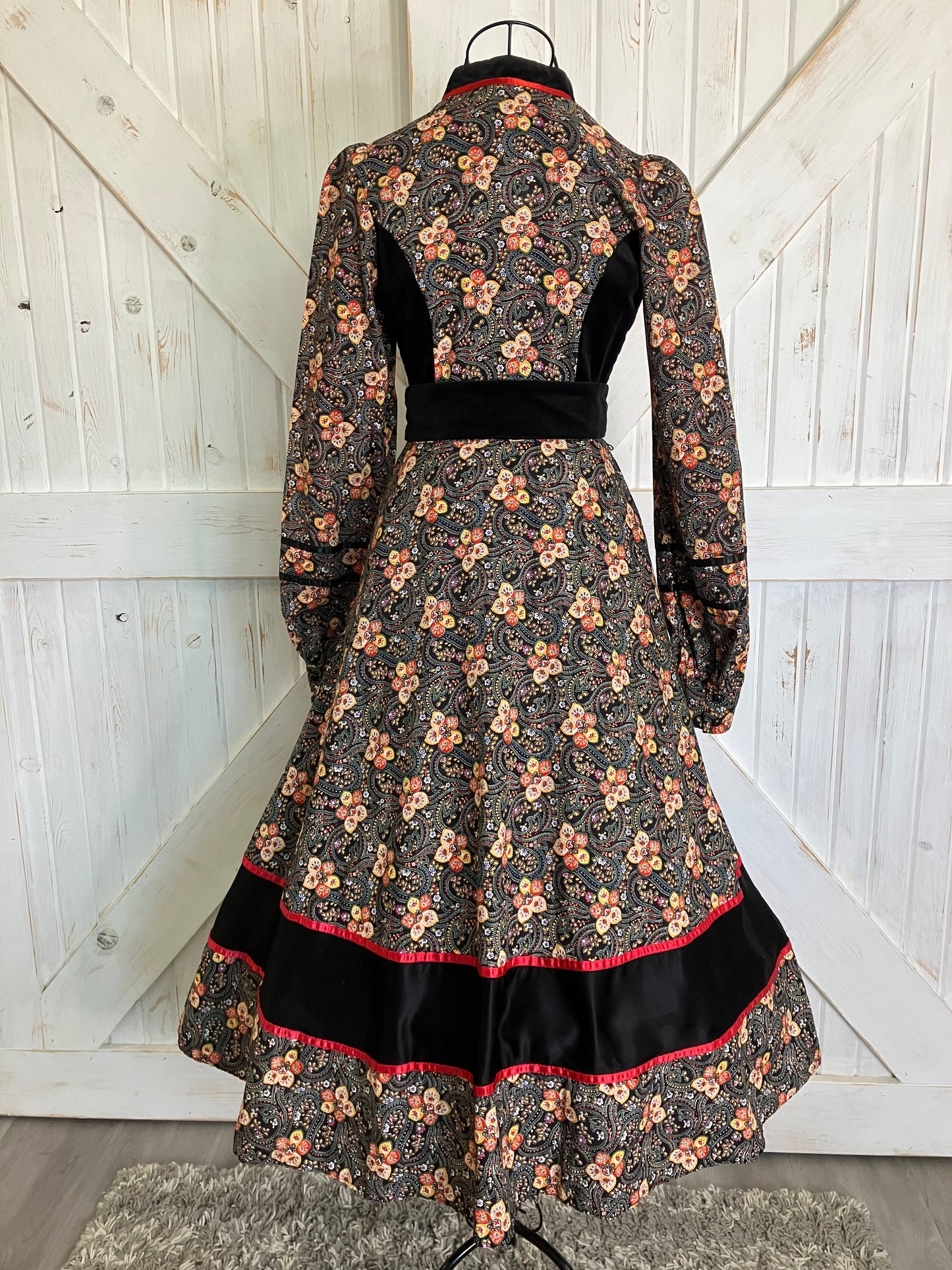 70's Vintage Gunne Sax Russian Doll Red Black Orange Velvet Prairie Midi Dress w/ Belt 7