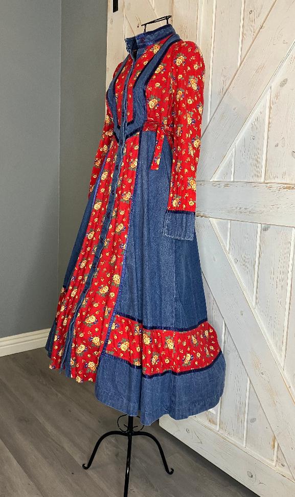 70's Vintage Gunne Sax Denim Blue Jean Red Yellow Green Floral Western Prairie Side Ties Midi Button Front Tent Dress 7 *FLAW