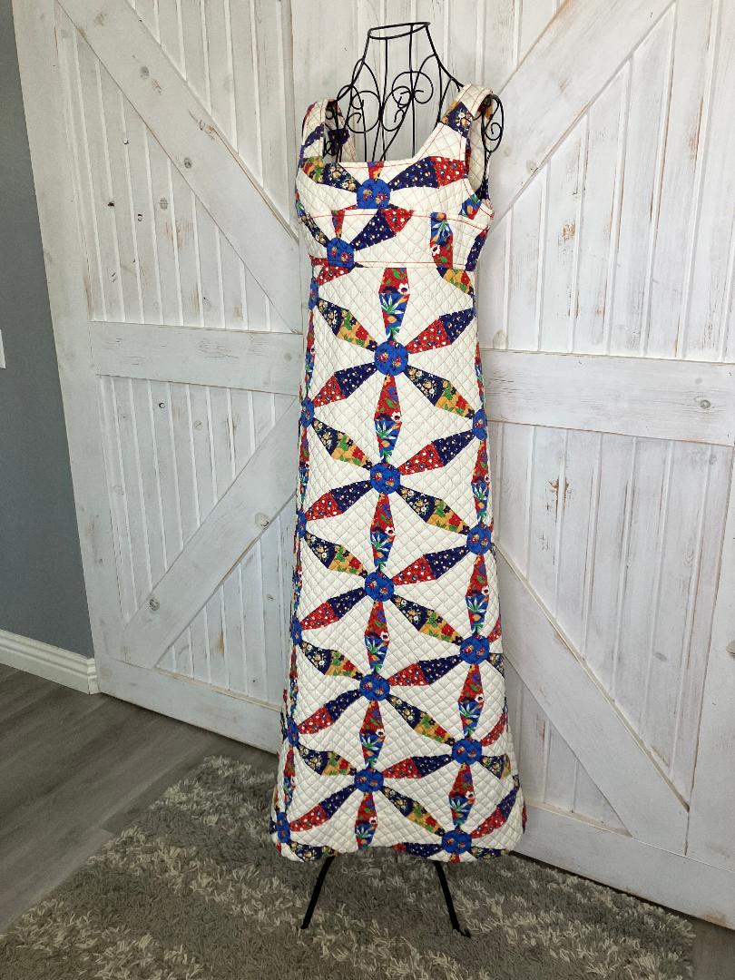 70's Vintage Nancy B of California White Rainbow Quilted Patchwork Calico Pinwheel Prairie Hippie Maxi Sundress Dress