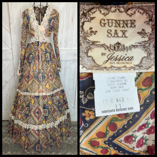 70's Vintage Gunne Sax Beige Rainbow Fruit Strawberry Apple Grapes Novelty Print Prairie Corset Maxi Dress 11