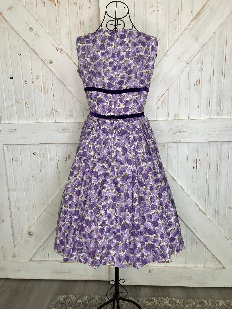 50's Vintage Youth Guild NY Purple White Green Floral Flower Pin Up Tea Garden Dress