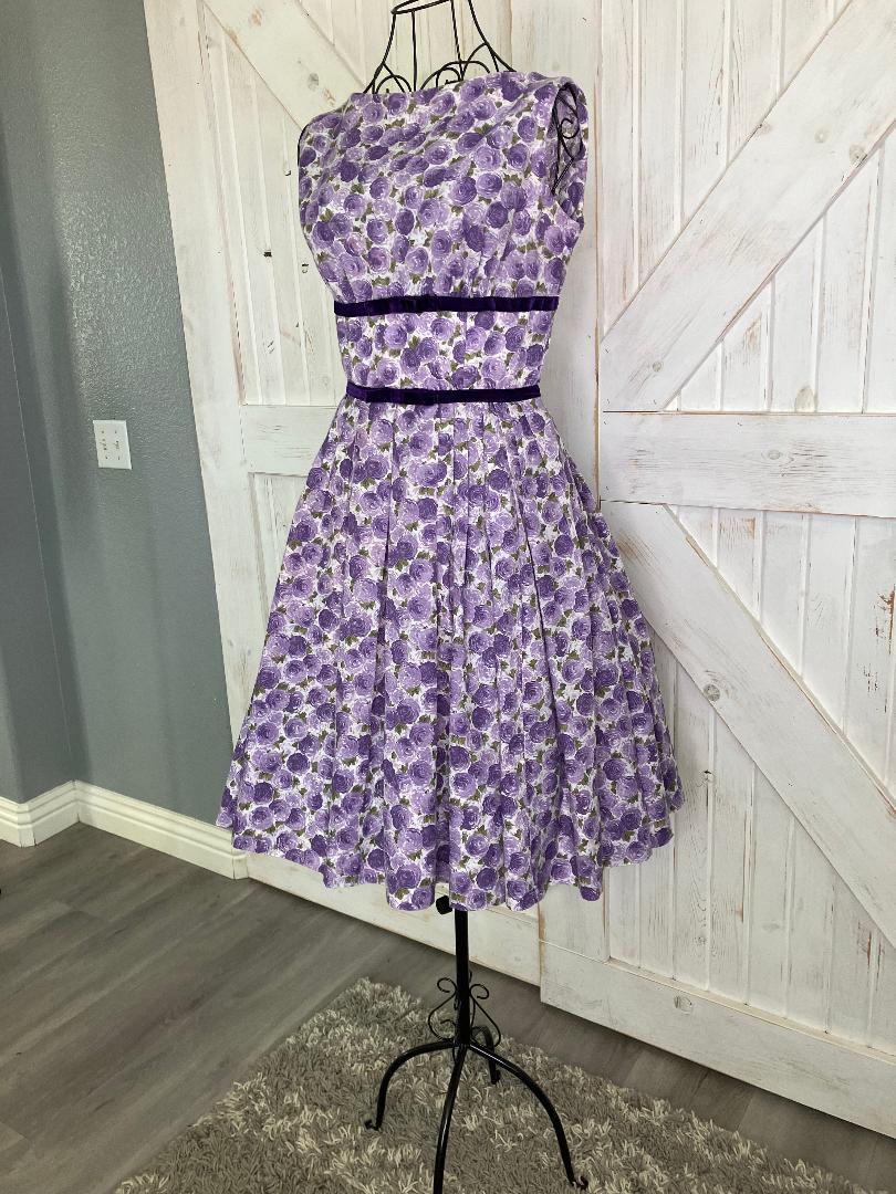 50's Vintage Youth Guild NY Purple White Green Floral Flower Pin Up Tea Garden Dress