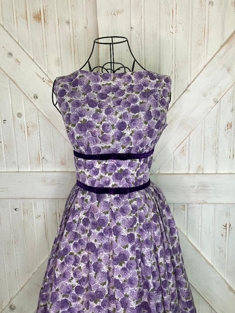 50's Vintage Youth Guild NY Purple White Green Floral Flower Pin Up Tea Garden Dress