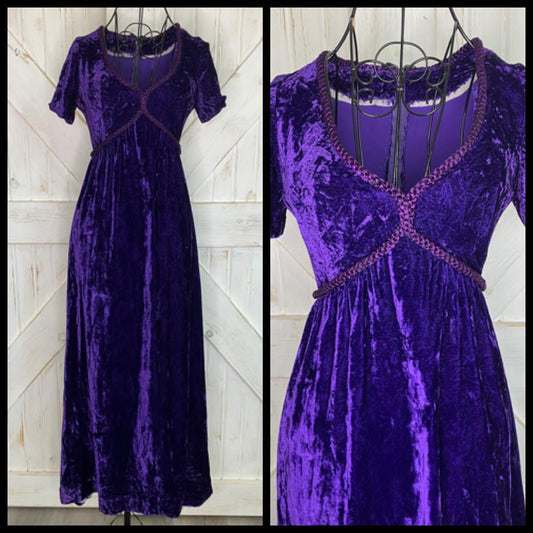 90's does 60's Vintage Purple Velvet Ren Faire Hippie Maxi Dress